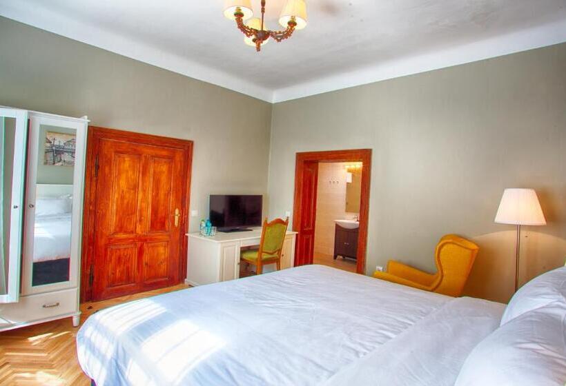 Bed and Breakfast Goldsmith