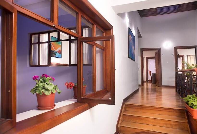 민박 Hostal Casa De Lidice