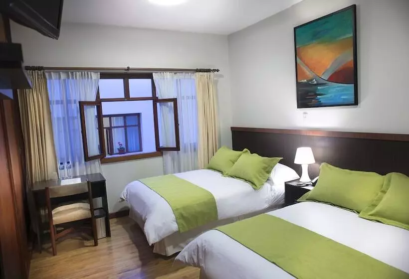 Bed and Breakfast Hostal Casa De Lidice