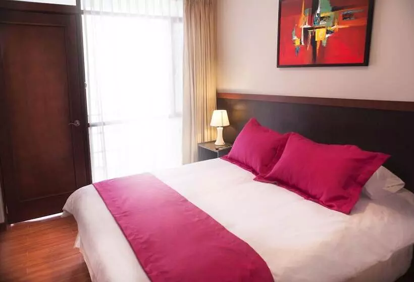 Bed and Breakfast Hostal Casa De Lidice