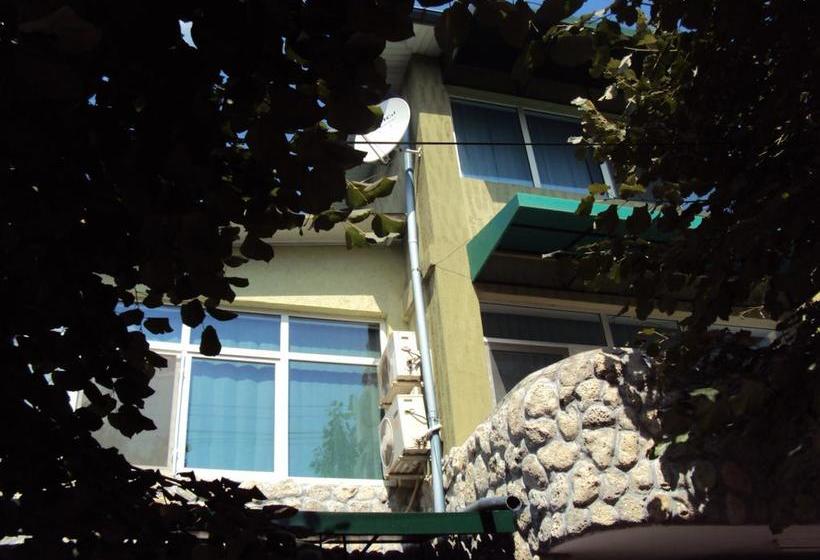 민박 Paradox Movila