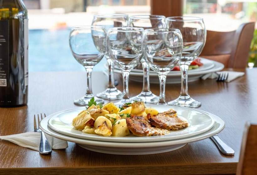 هتل Bran Brad Bega