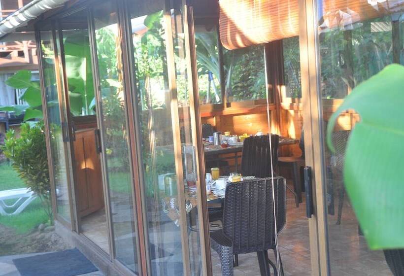 בית מלון כפרי Cabañas Anakena