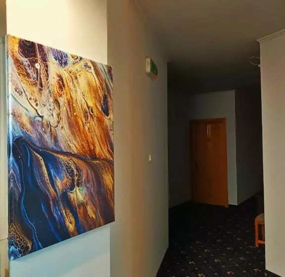 Hotel Duet