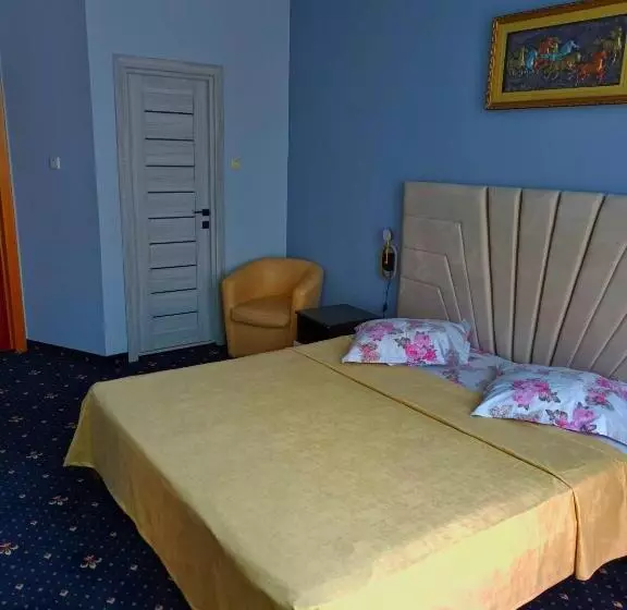 Hotel Duet