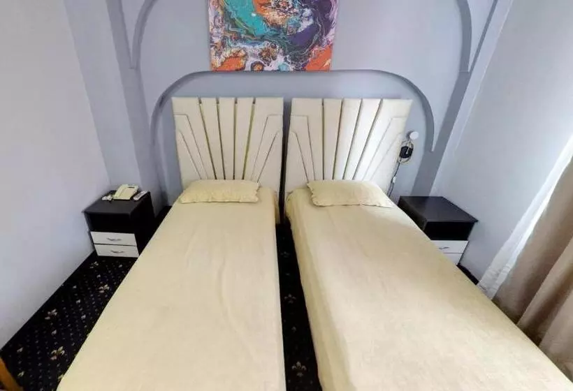 Hotel Duet