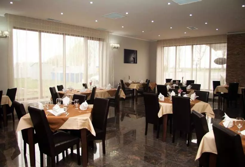 Hotel Hanul De La Rascruce