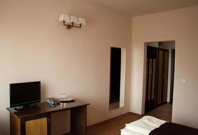 Hotel Hanul De La Rascruce