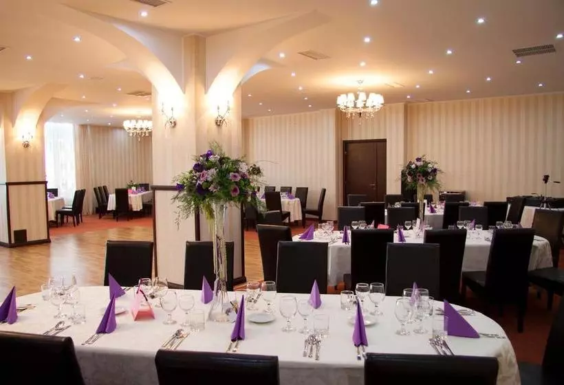 Hotel Hanul De La Rascruce