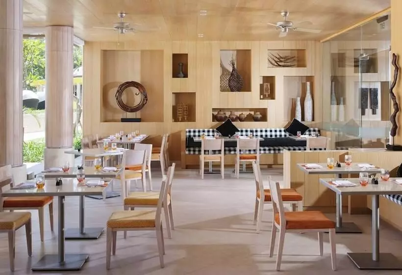 ホテル Holiday Inn Express Baruna, An Ihg