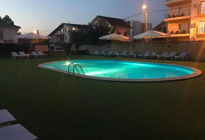 هتل Olguta