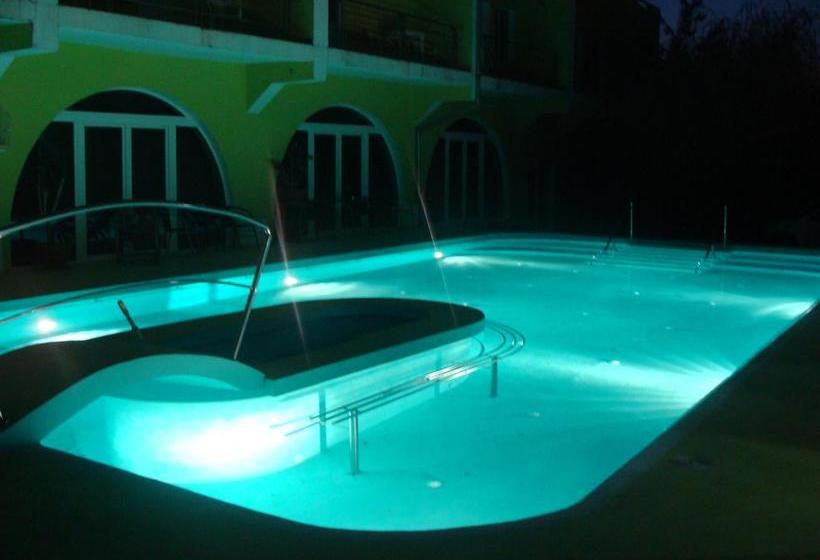 هتل Pension Eclipse