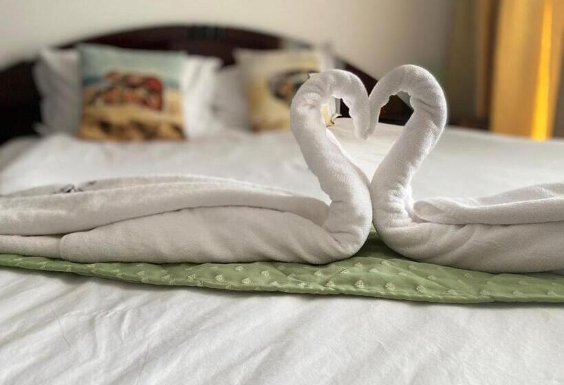 فندق Pirates Resort