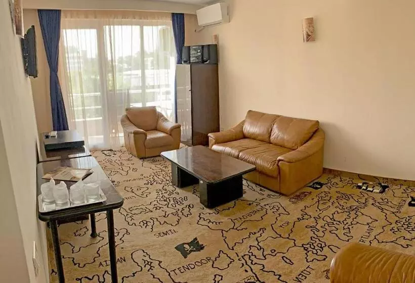 Hotelli Pirates Resort