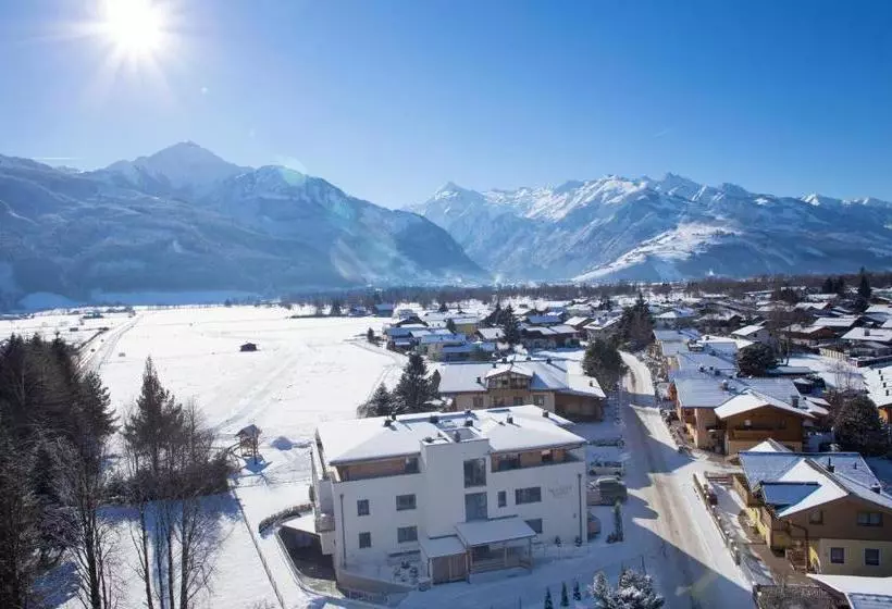 Hotelli Ski And Golf Resort Zell Am See