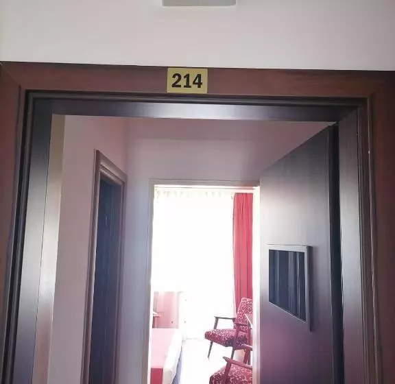Tomis Hotel Neptun