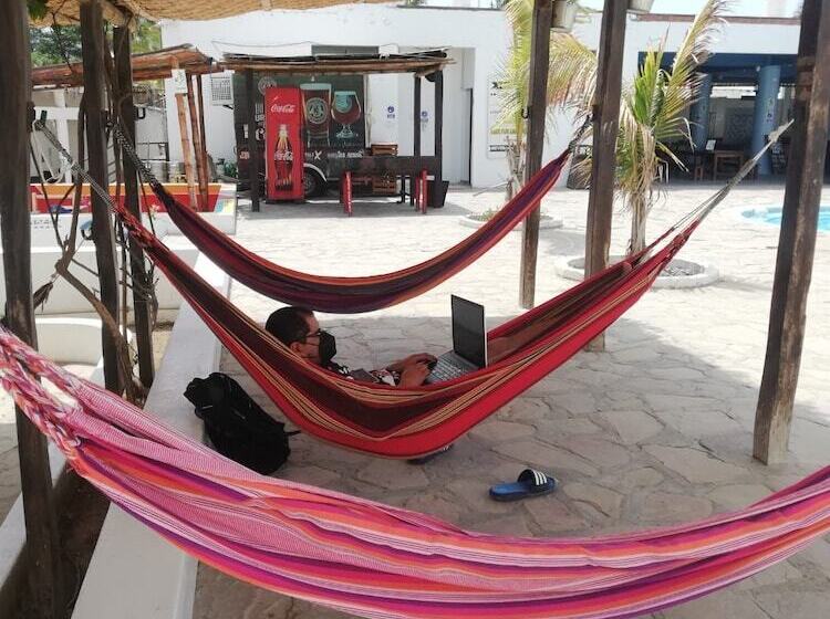 Albergue Loki Del Mar