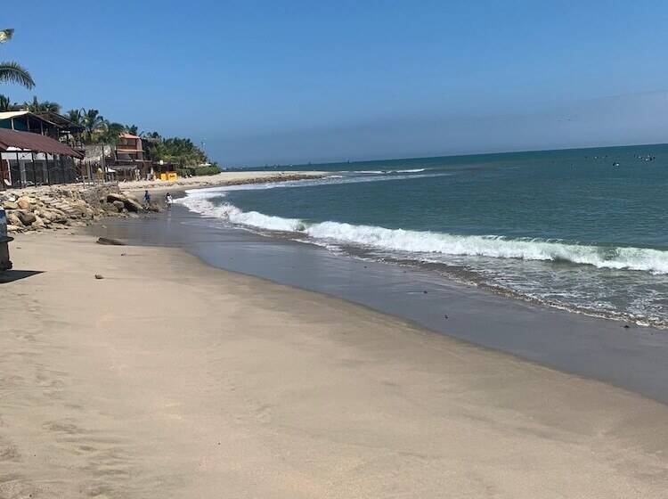 Albergue Loki Del Mar
