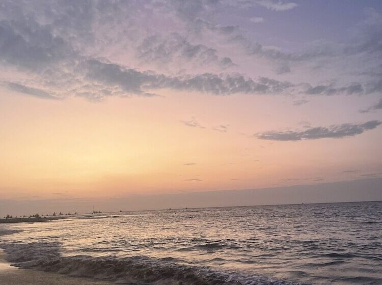 Albergue Loki Del Mar