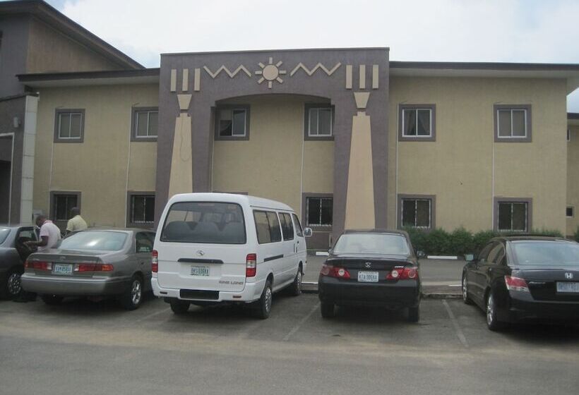 Axari Hotel & Suites