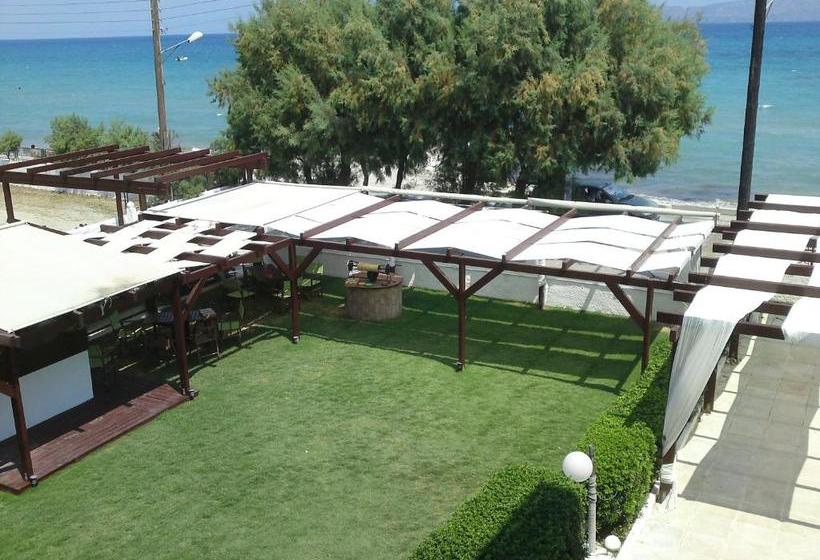 בית מלון כפרי Chris Studios & Apartments