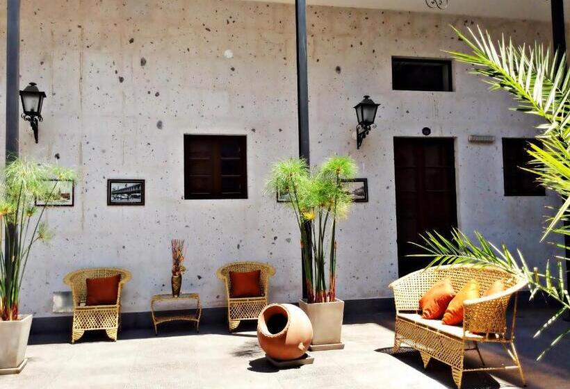 فندق Es Riviera Mansion