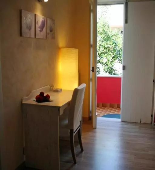 Hotelli Fiumicino Airport B&b Deluxe