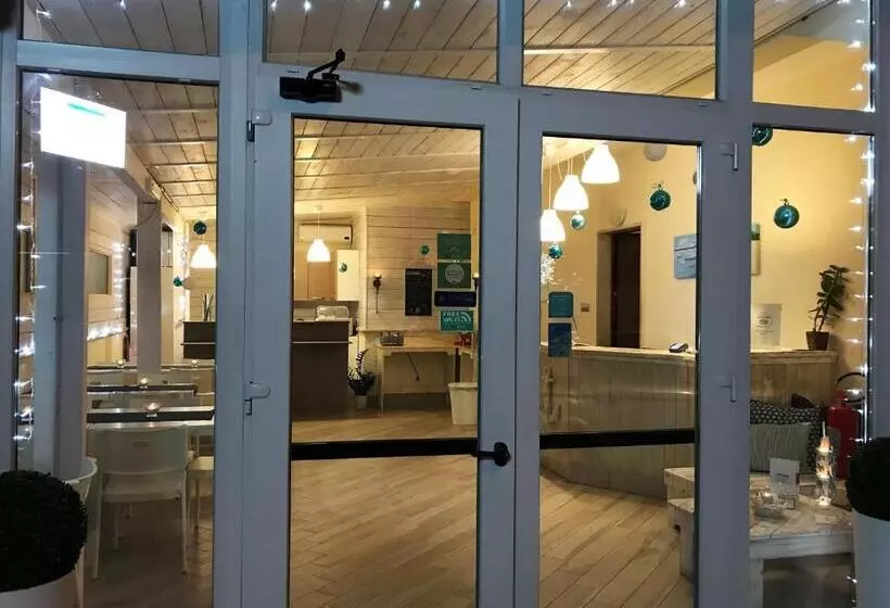 Hotelli Fiumicino Airport B&b Deluxe