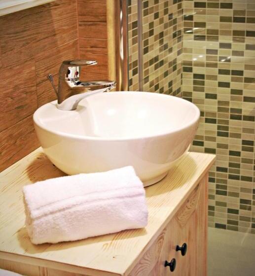 בית מלון כפרי Fiumicino Airport B&b Deluxe