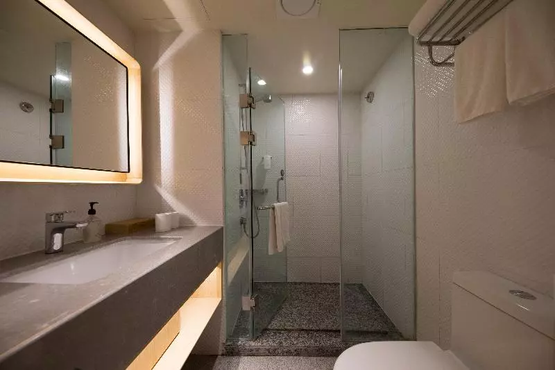 Hotelli Ji Qingdao Xianggang Zhong Road