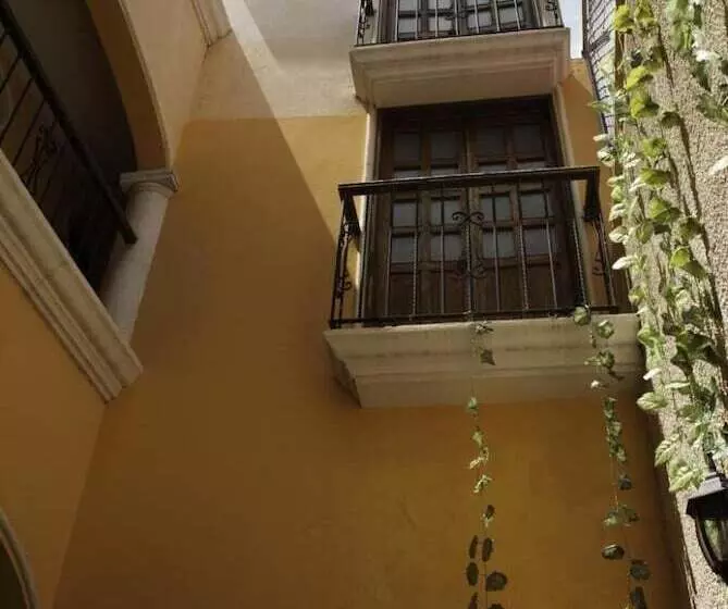 هتل Maya Campeche
