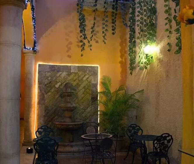 هتل Maya Campeche