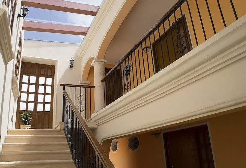 هتل Maya Campeche
