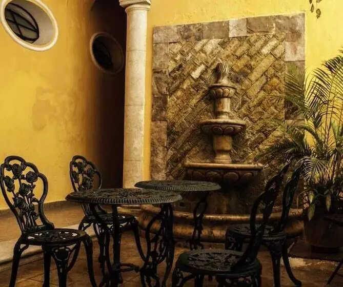 هتل Maya Campeche