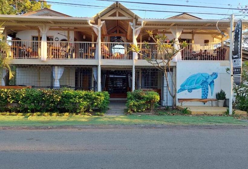 هتل M&m Beach House