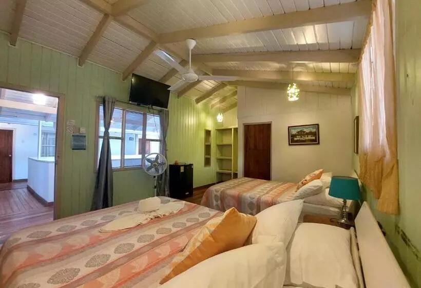 Hotelli M&m Beach House