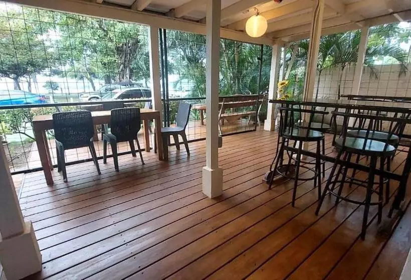 Hotelli M&m Beach House