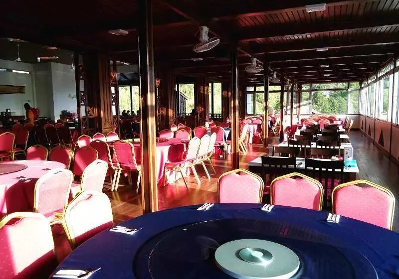 ホテル Nabalu Kundasang Lodge