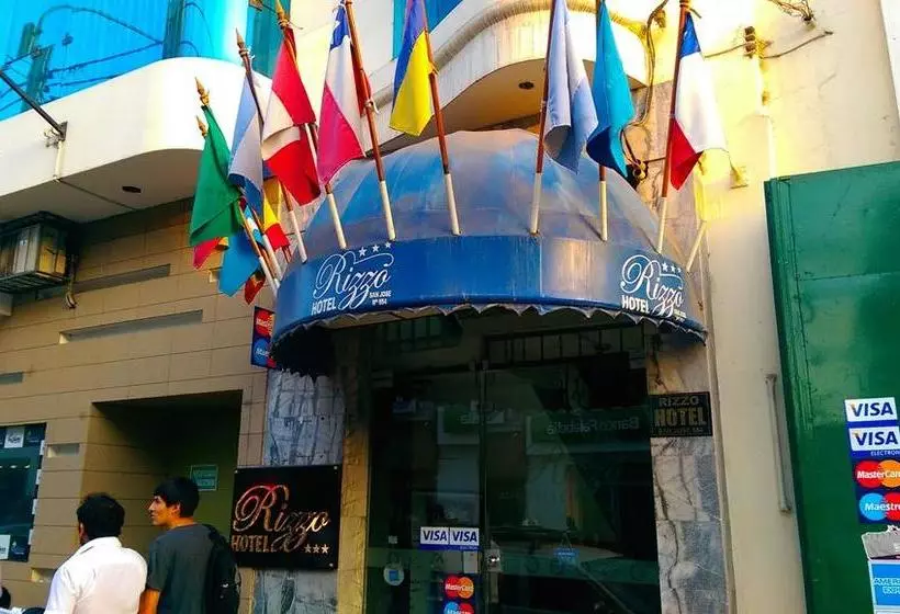 ホテル Rizzo