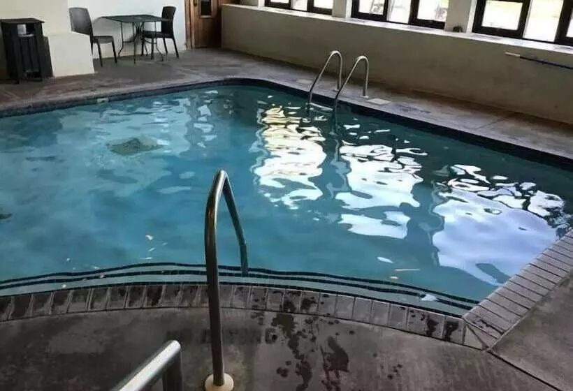 Izatys Resort