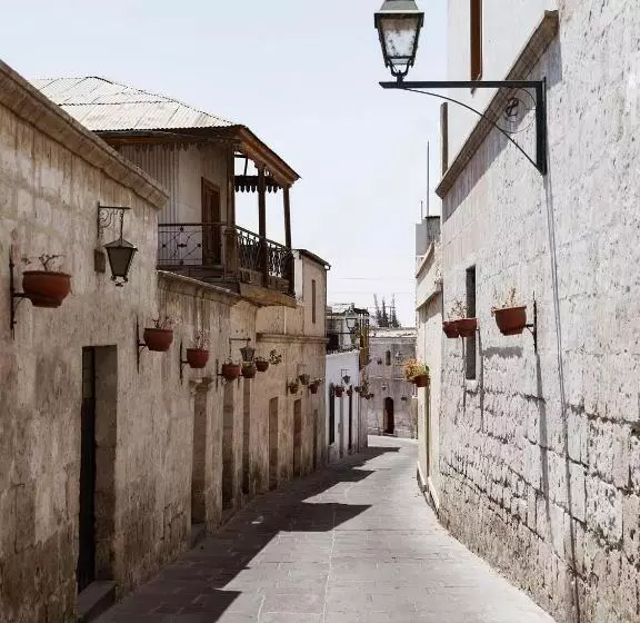 هاستل Hostal Lluvia De Oro