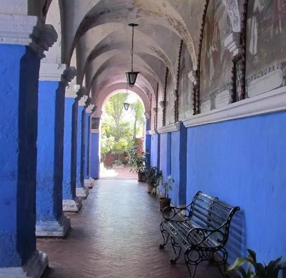 هاستل Hostal Lluvia De Oro