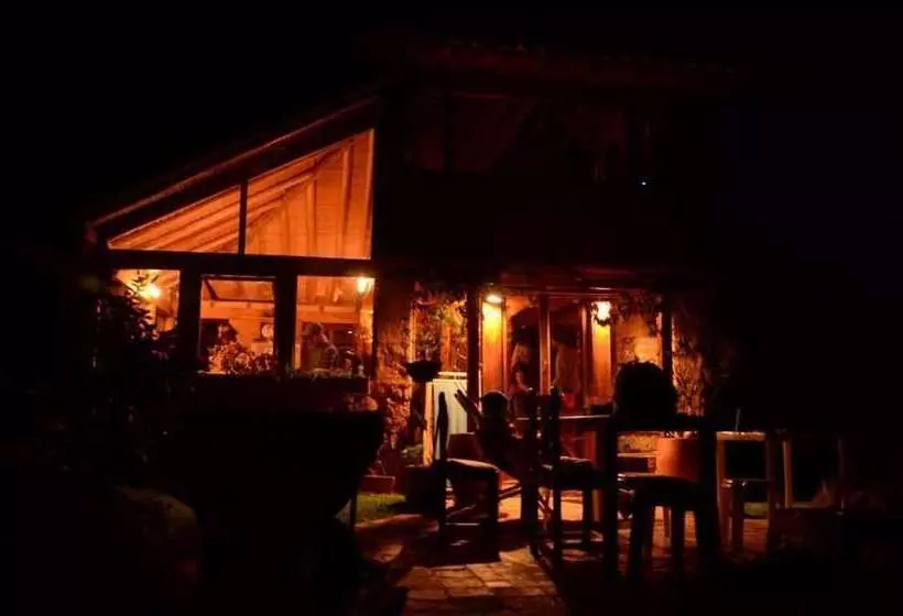 تختخواب و صبحانه Mawasi Finca