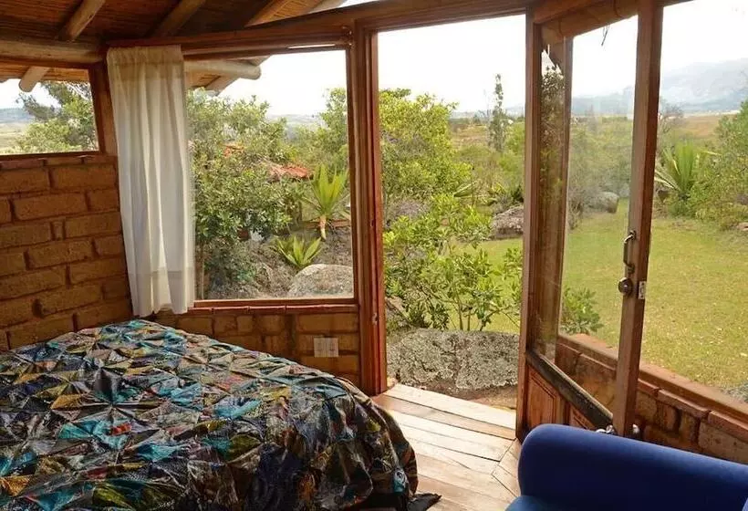تختخواب و صبحانه Mawasi Finca