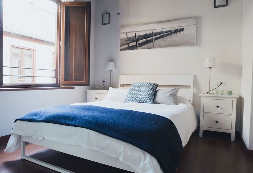 هاستل Isa Granada