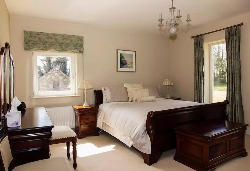 ホテル Ballinclea House