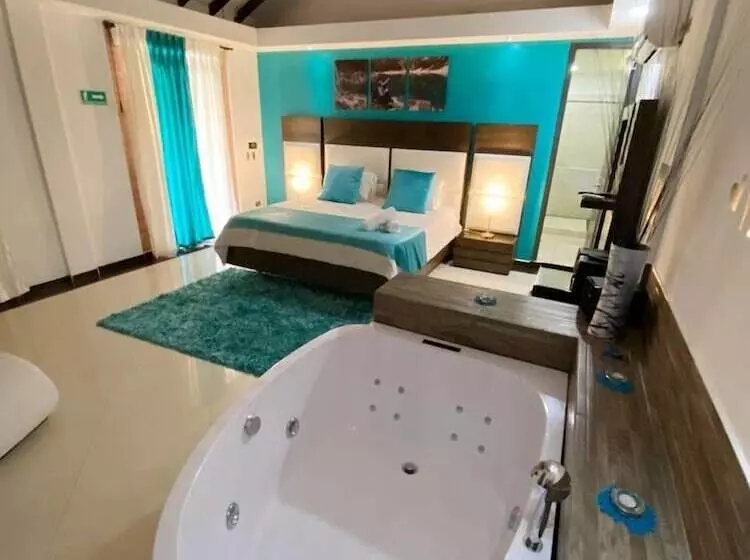 Hotelli Jade Spa