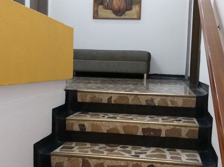 هتل San Fermin Pereira