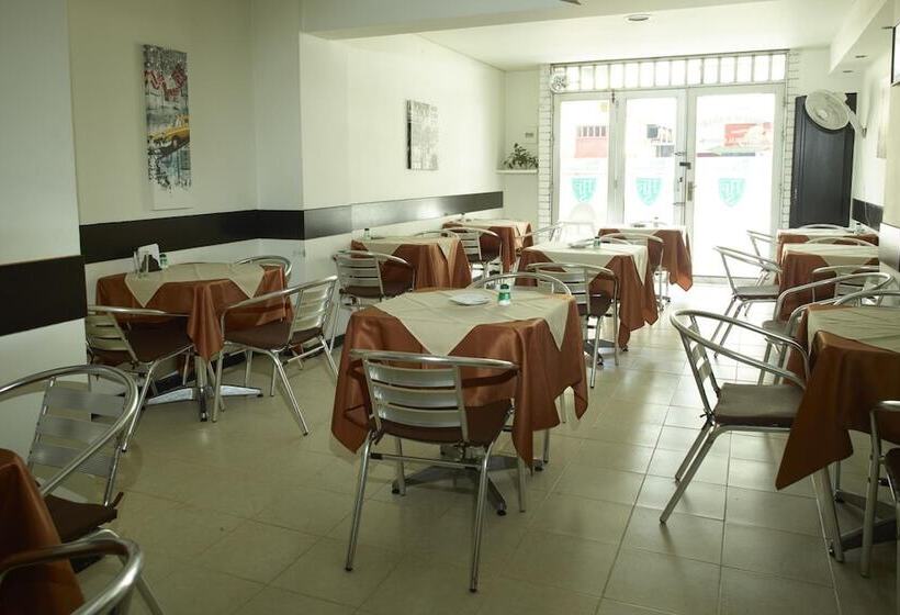 هتل San Fermin Pereira