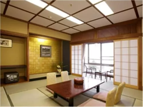 Hotelli Yukai Resort New Maruya Bekkan